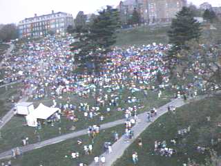 Image from Slope Day, 2:00pm on May 4, 2001